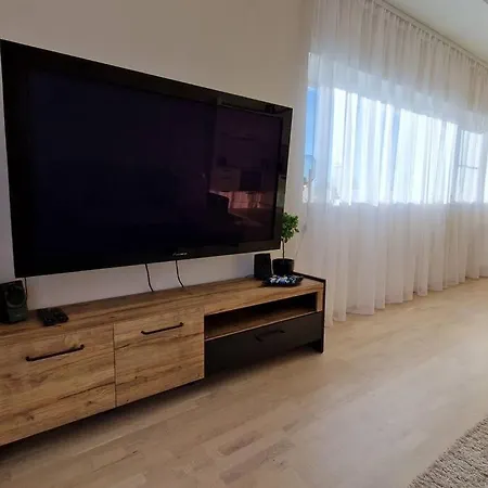 Lejlighed Modern With River View