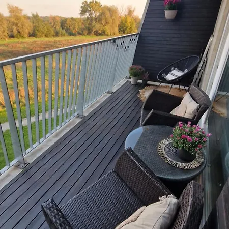 Modern With River View Lejlighed Tartu